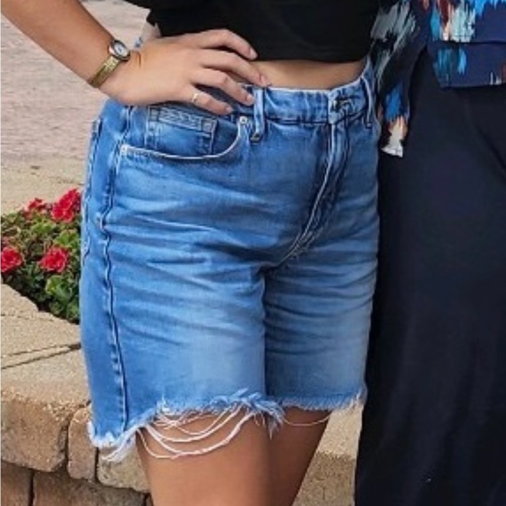 Good American Jean shorts size 8
